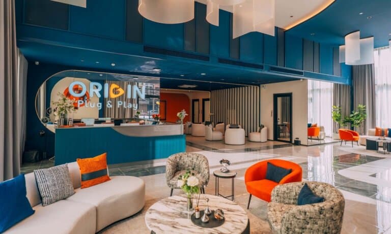 ออริจิ้น เวอร์ติเคิล เปิดชมตึกจริงครั้งแรก Origin Plug & Play E22 Station และ Origin Plug & Play Srinakarin การันตีด้วยยอดขายสูงกว่า 70%